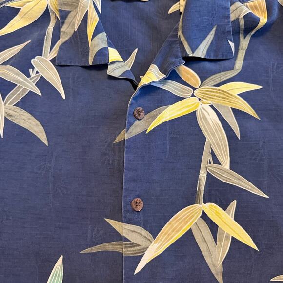 Tommy Bahama 100% Silk Hawaiian Shirt Blue Bamboo & Palm Print Size M - Picture 5 of 7